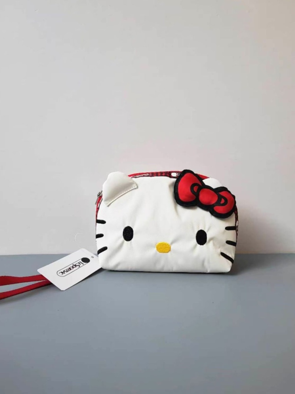 LeSportsac Hello Kitty Face Dome Clutch Wristlet NWT